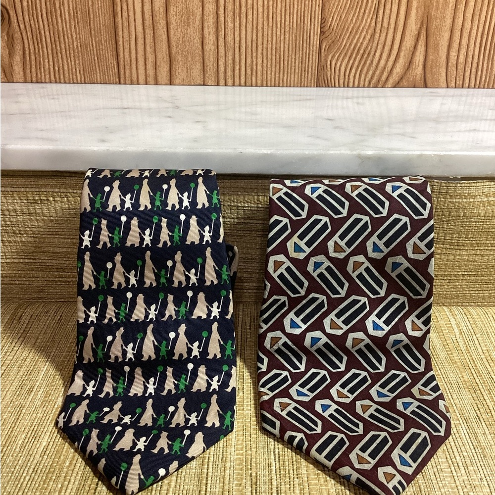 Guy Laroche Geometric and Silhouette Ties